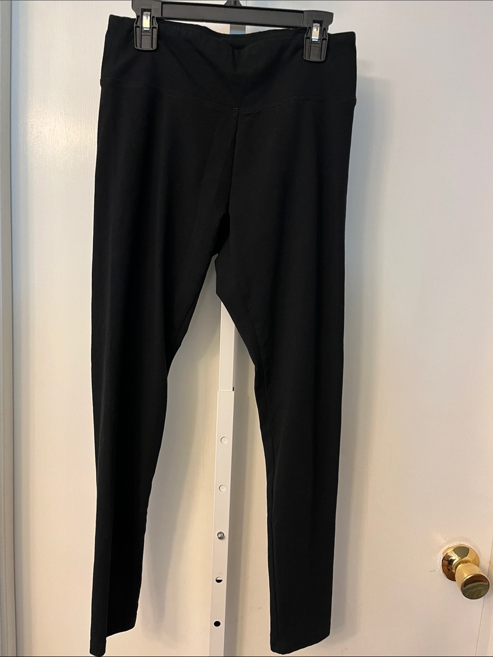 aerie Black High-Rise Leggings with Clean Silhouette